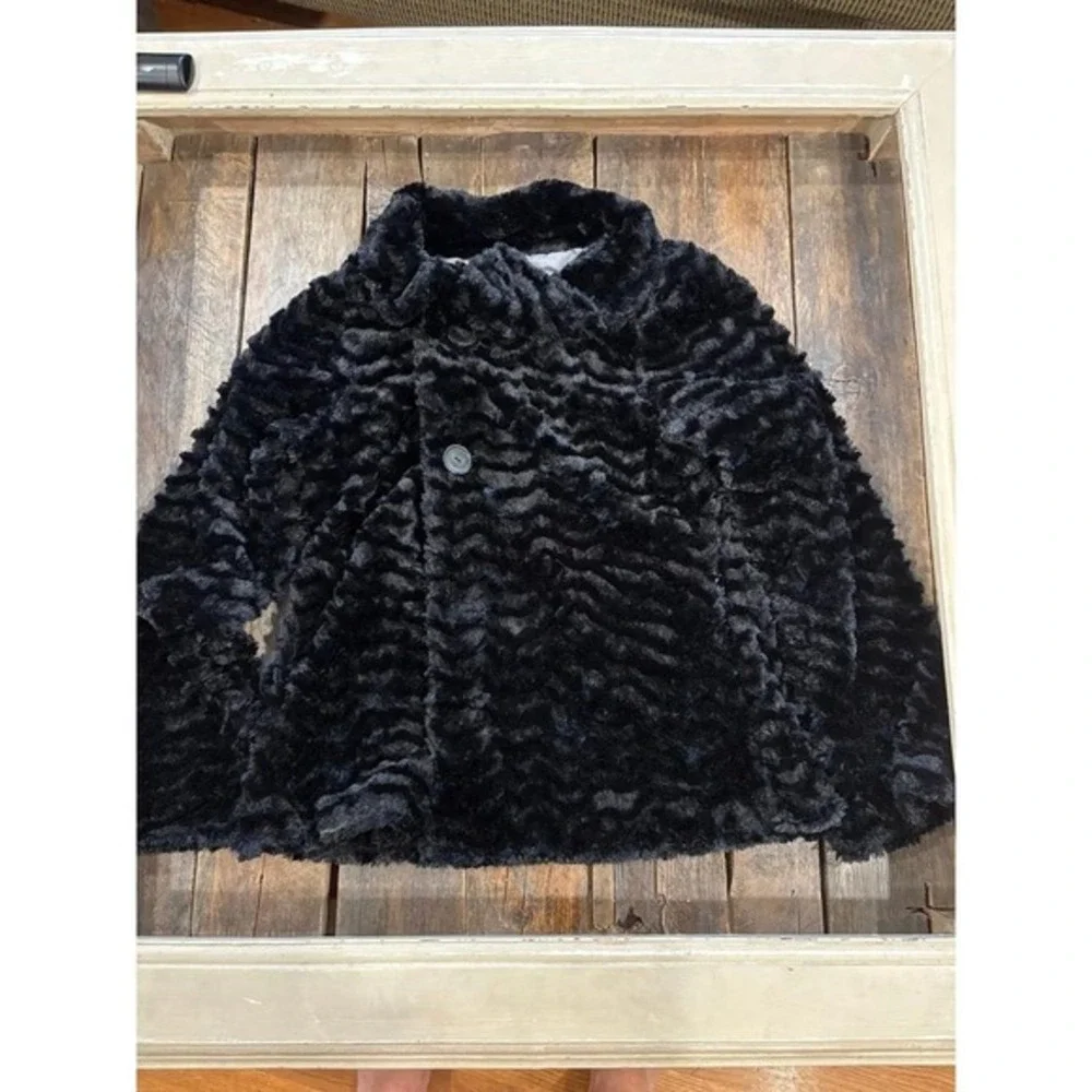 Patagonia‎ girls faux Fur coat Jacket